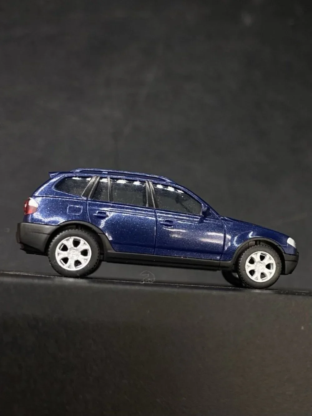 BMW X3 Blue Mini Car 1:87 Scale Miniature Black Box Folding Hidden READ